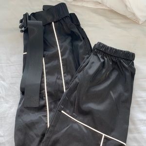 Reflective windbreaker pants